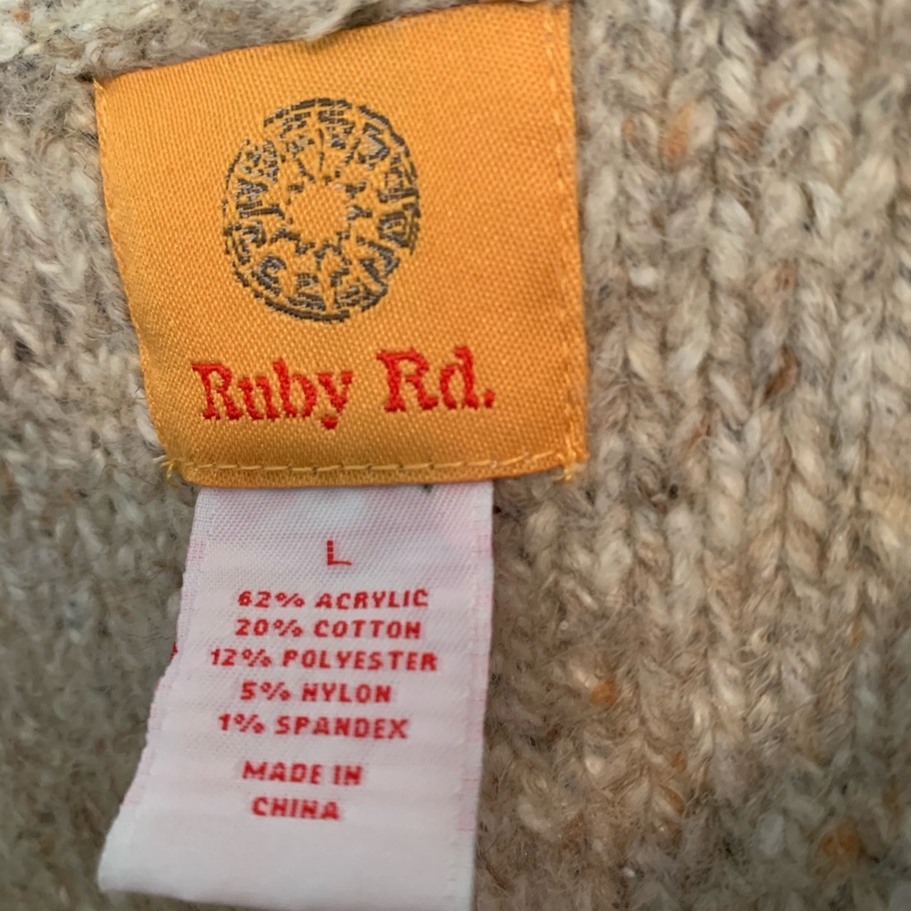 Ruby Red sweater - Picture 2 of 7